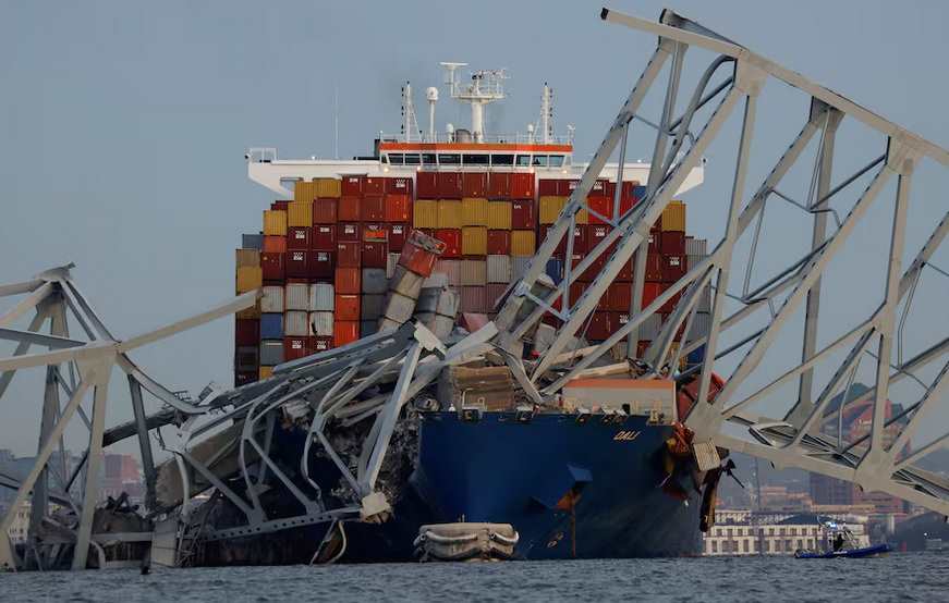 Container-Ship-Dali-hits-Baltimore-bridge